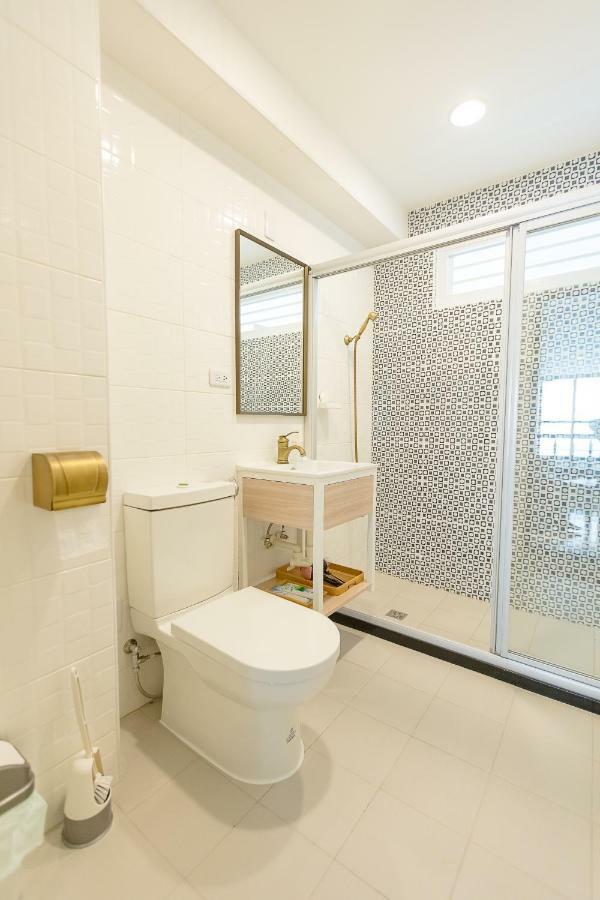 Wow Haha Foodie House Tainan Exterior foto
